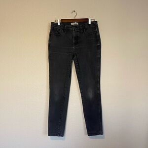 Madewell 29” Black Mid-Rise Roadtripper Skinny Jeans